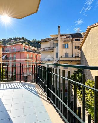3 LOCALI A LERICI