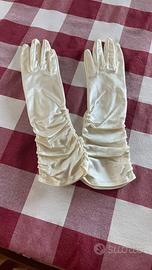 Guanti da sposa