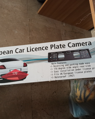 Portatarga con telecamera
