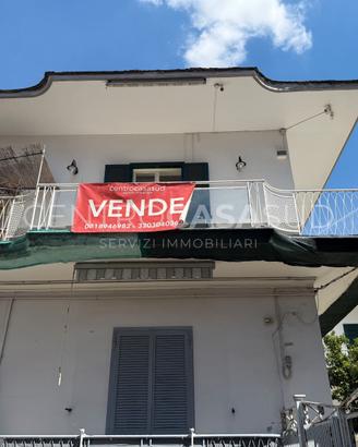 Appartamento 5 vani con box e posti auto