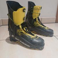 Scarponi scialpinismo