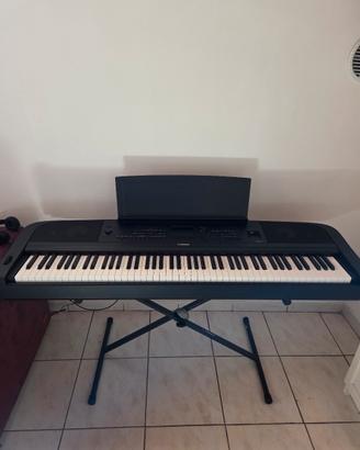 tastiere yamaha  dgx670 