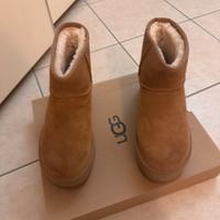 Ugg caldissimo
