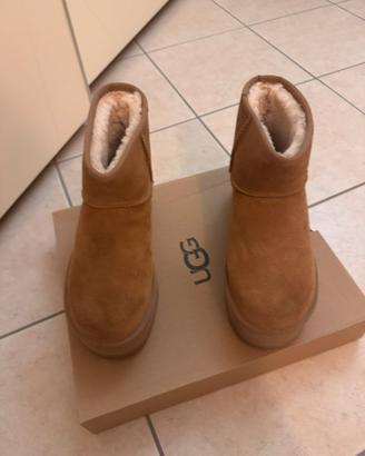 Ugg caldissimo