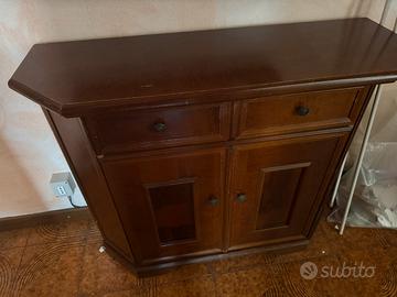 Credenza in legno massello