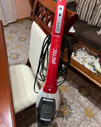 Aspirapolvere imetec