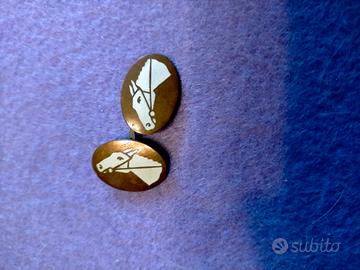 GEMELLO DA POLSO CON DESIGN EQUESTRE 