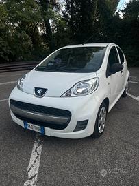 ADATTA PER NEOPATENTATI Peugeot 107 1.0 68CV 5p. D