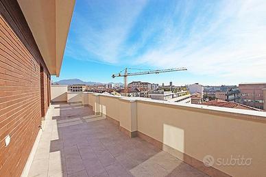 Attico / Mansarda di 177 m² con 4 locali e box aut