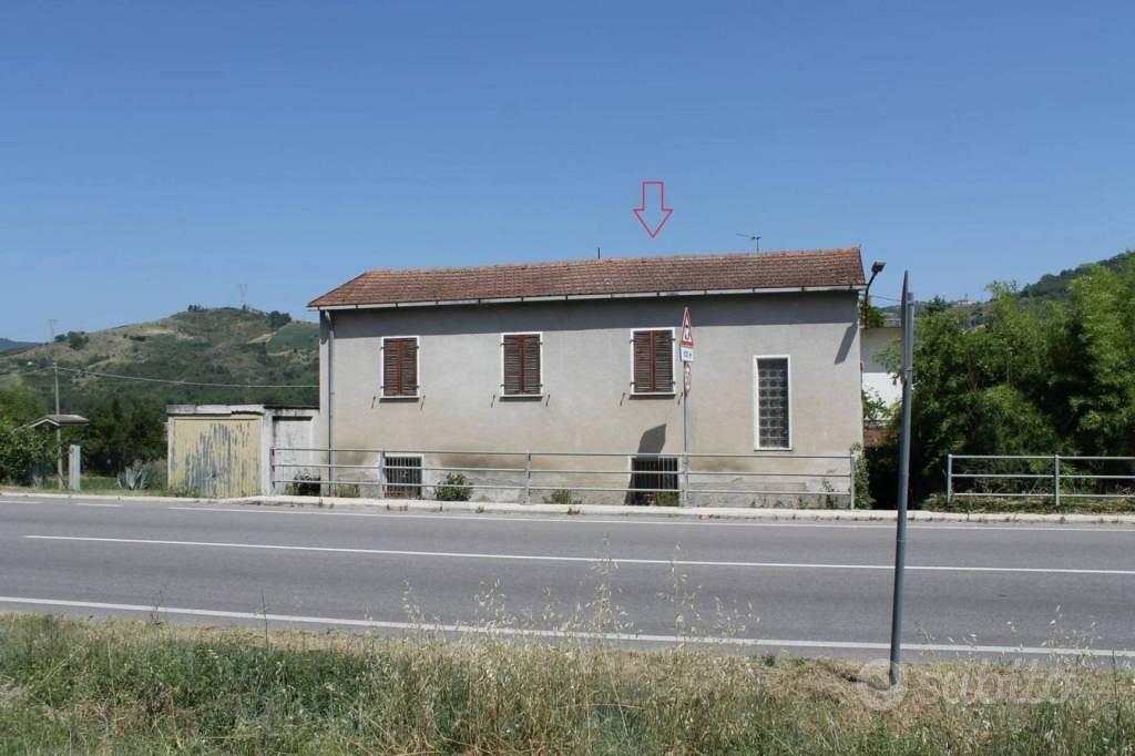 Casa – Montorio al Vomano, Villa Scaricamazza - Vista 2