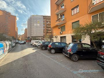 QUARTIERE AFRICANO - LOCALE COMMERCIALE Proponiamo