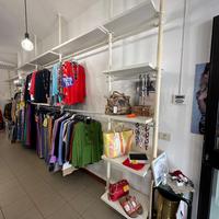Arredamento negozio abbigliamento