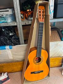 Chitarra grande e piccola