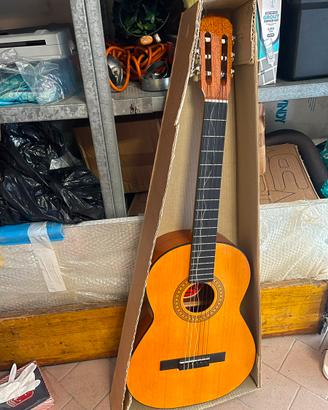 Chitarra grande e piccola