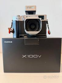 MACCHINA FOTOGRAFICA FUJIFILM X100V