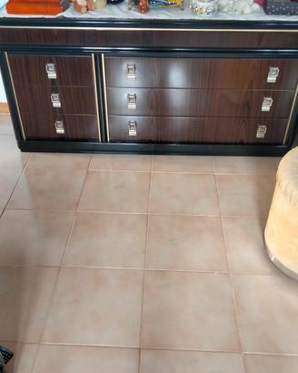 Camera da letto vintage anni 70 con radio più cuci