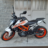 KTM - Duke 390