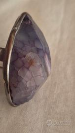 Grande anello regolabile con agata viola – 33,75 g
