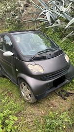 Smart 450 cabrio del 2002. Motore da rivedere.