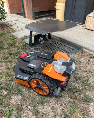 Worx Landroid Vision M600 WR206E con accessori