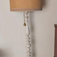 Lampada da terra laccata vintage