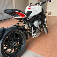 Mv Agusta Dragster con scarico racing