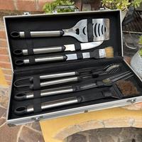 Set attrezzi barbecue