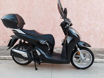 Honda SH 300 ABS LED Nero UNIPRO - 2015