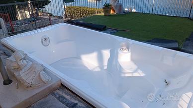 piscina in vetroresina 