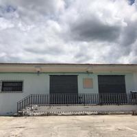 Locale commerciale con 3000 mq di terreno