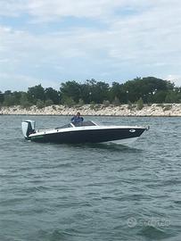 MOTOSCAFO PANTERA 24 MOTORE IN GARANZIA