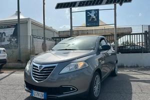 Lancia Ypsilon 1.2 69 CV 5 porte SILVER C/CLIMA