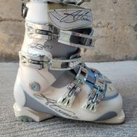 Scarponi sci donna caldi e comodi Atomic 23,5 