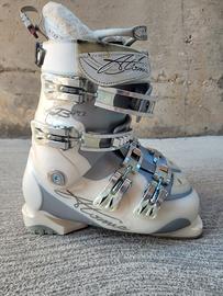 Scarponi sci donna caldi e comodi Atomic 23,5 