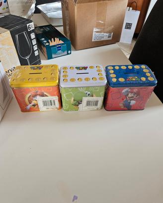 Set Tazze Mug Super Mario con Tin Box Salvadanaio 