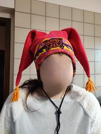 Cappello in pile a due punte