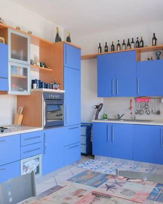 Appartamento di 185 m² con 3 locali e box auto a G