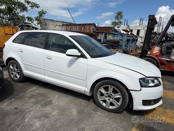 AUDI A3 1.6 TDI RICAMBI USATI