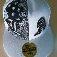 Cappellino Snapback Identity Bianco Nero Paisley L