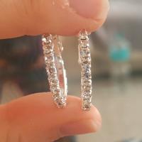 orecchini a cerchio elegante 