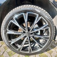 Treno 4 Gomme Invernali Pirelli 255/40/21 nuove!!!