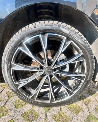 Treno 4 Gomme Invernali Pirelli 255/40/21 nuove!!!