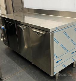 Tavolo Refrigerato 3 porte acciaio ino c/alzatina