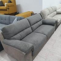 Divano 3 posti tessuto con fantasia nuovo