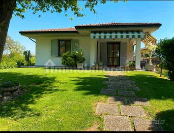 Villa Indipendente su 4 lati