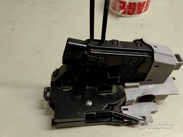 Serratura porta anter poster dx sx hyundai tucson