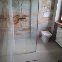 Muratore piastrellista specializzato