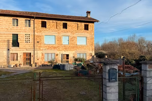 Rustico da ristrutturare