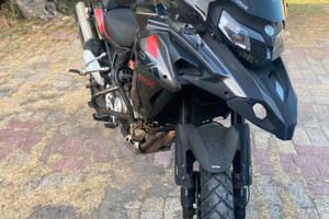 Benelli trk 502x
