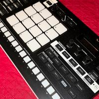 Roland Verselab MV1 Groovebox, Sampler